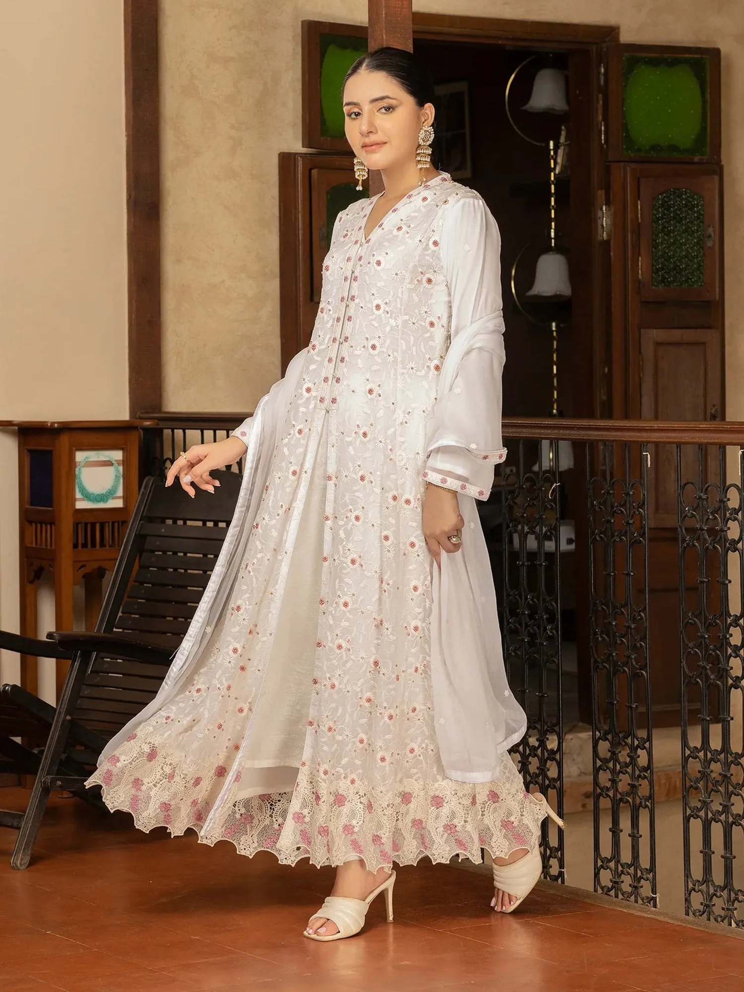 Wardah Uzair Handwork Embroidered Chiffon Gown Suit - White